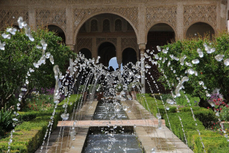 Engineering of the Alhambra’s Water System
