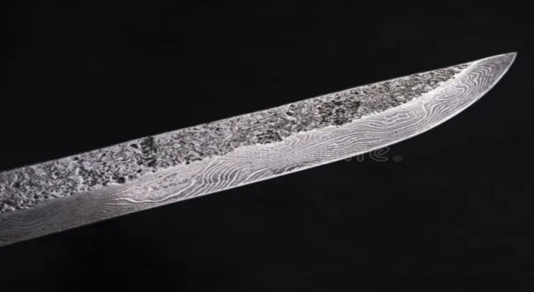 Damascus Steel: The Legendary Blade That Time Forgot